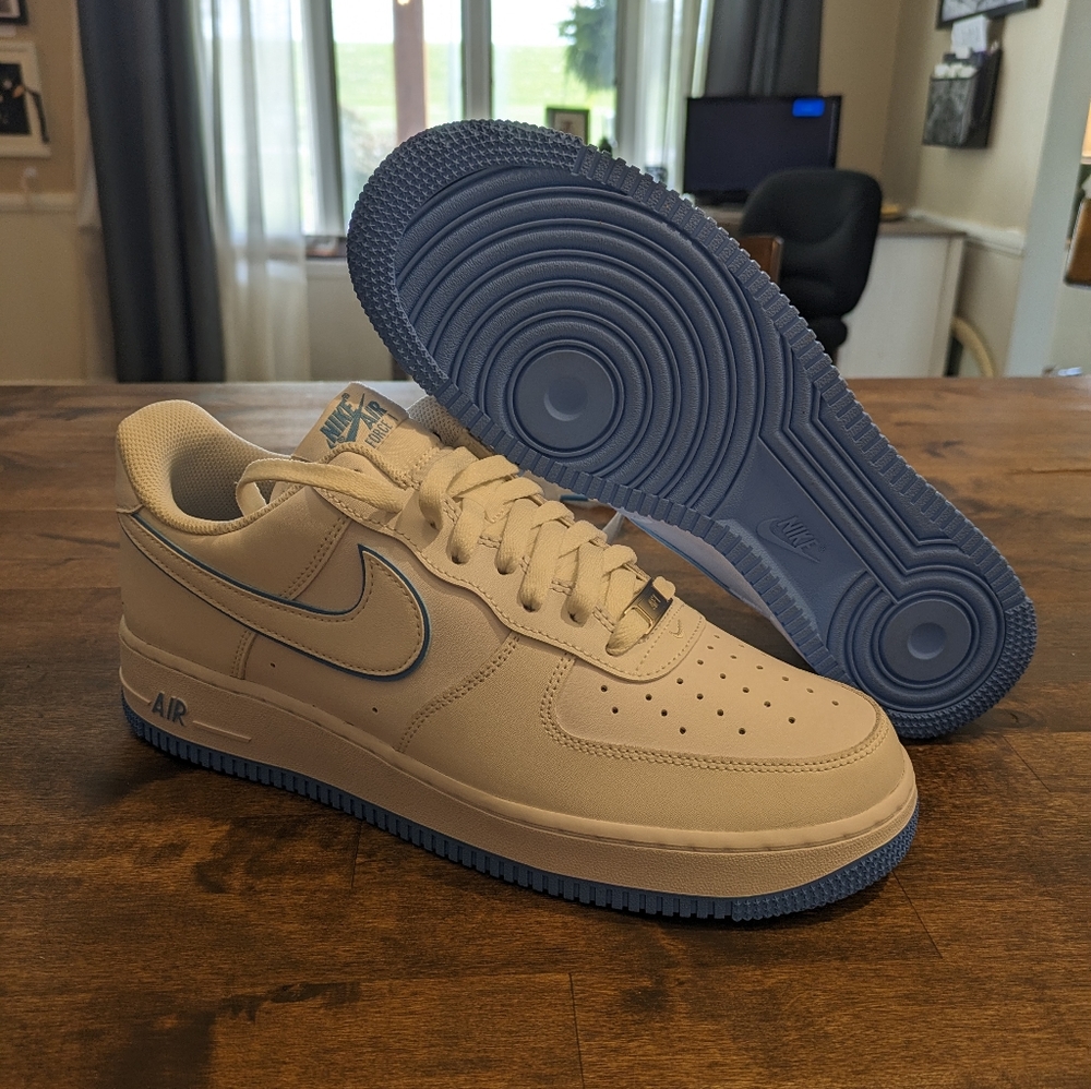Nike Air Force 1